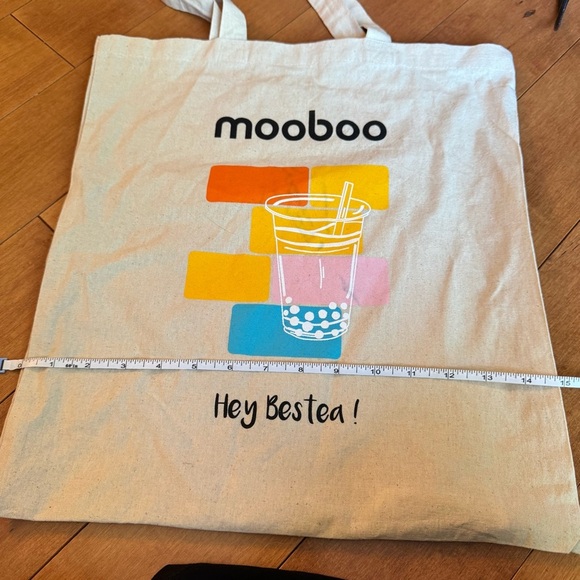 Mooboo Tote Bag with Colorful Design - Picture 3 of 4